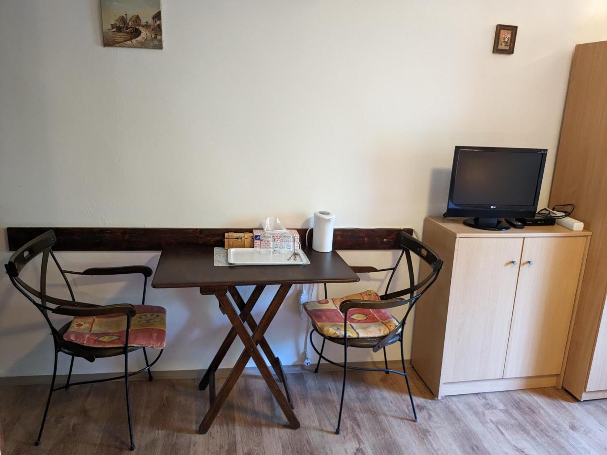 Velká Bukovina Bed And Breakfast Tvrz מראה חיצוני תמונה