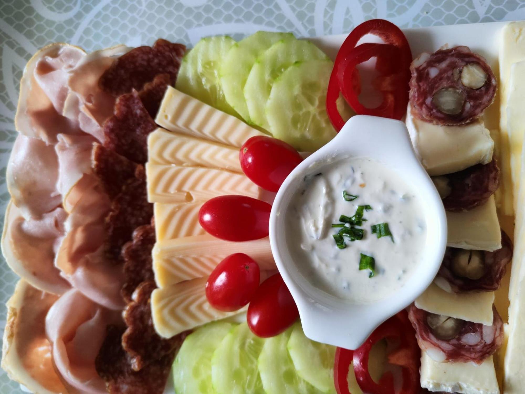 Velká Bukovina Bed And Breakfast Tvrz מראה חיצוני תמונה