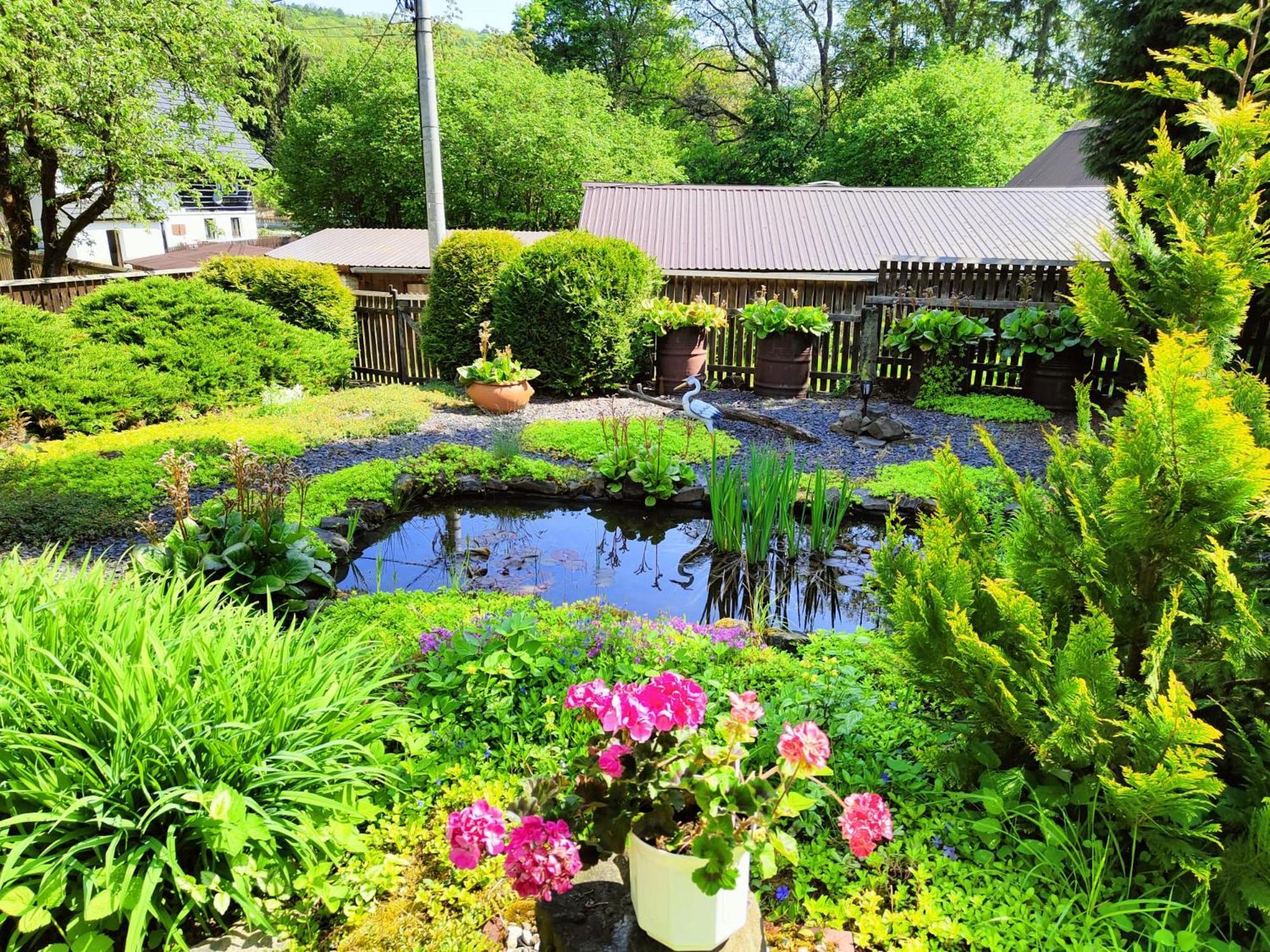 Velká Bukovina Bed And Breakfast Tvrz מראה חיצוני תמונה