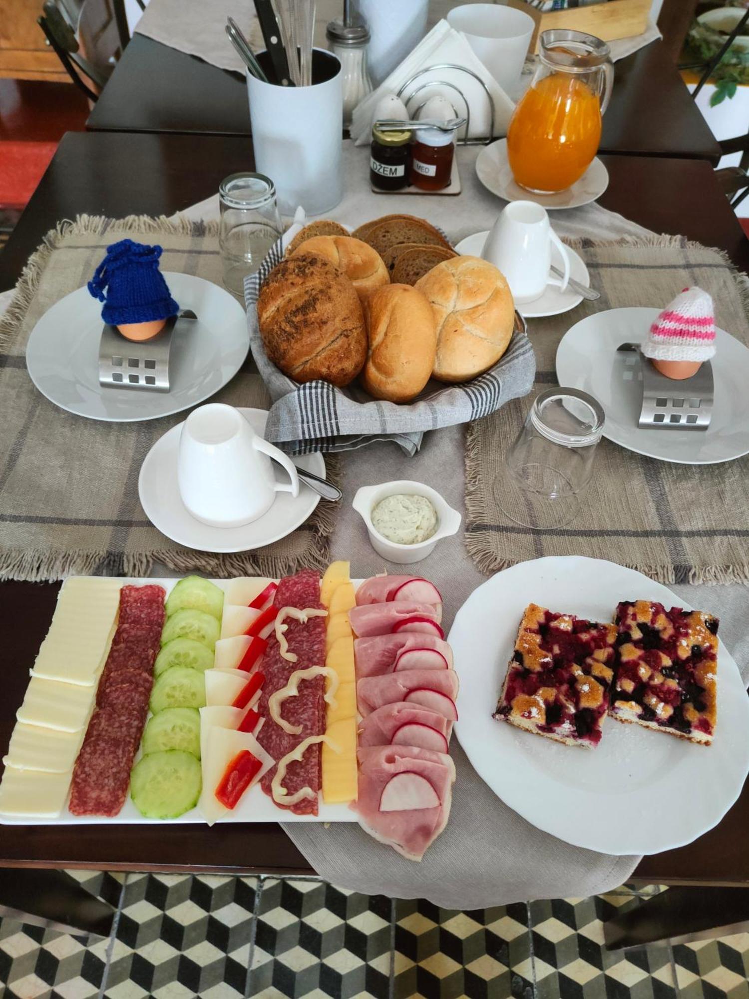 Velká Bukovina Bed And Breakfast Tvrz מראה חיצוני תמונה